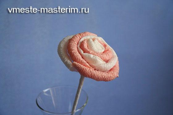 как сделать розу из салфетки