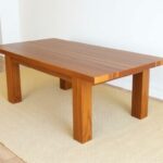 Стол из массива: как выбрать, ухаживать и заставить служить всю жизнь