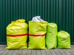 Мешки для строительного мусора: как выбрать, не пожалеть и сделать работу аккуратно