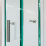 Фурнитура для стеклянных дверей: как выбрать, установить и обслуживать правильно