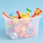 Пластиковый контейнер для хранения игрушек: удобство, порядок и немного творчества